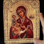 Икона Божией матери "Троеручица" — красивый подарок — фотография 1