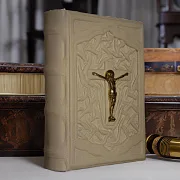 Библия на армянском языке — книга в кожаном переплёте — фотография 1