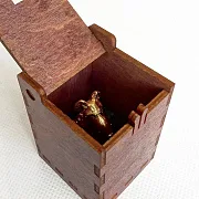 Фигурка «Крысеныш с сыром» из бронзы — фотография 4