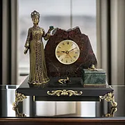 Часы «Хозяйка Медной горы» с камнями, 235×145×215 мм — фотография 1