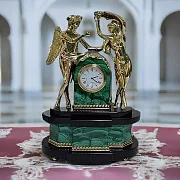 Ручная работа: Каминные часы «Амур и Психея» из малахита — фотография 1