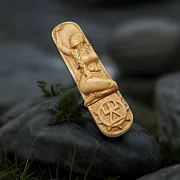 Деревянная флешка «Дева» — фотография 1
